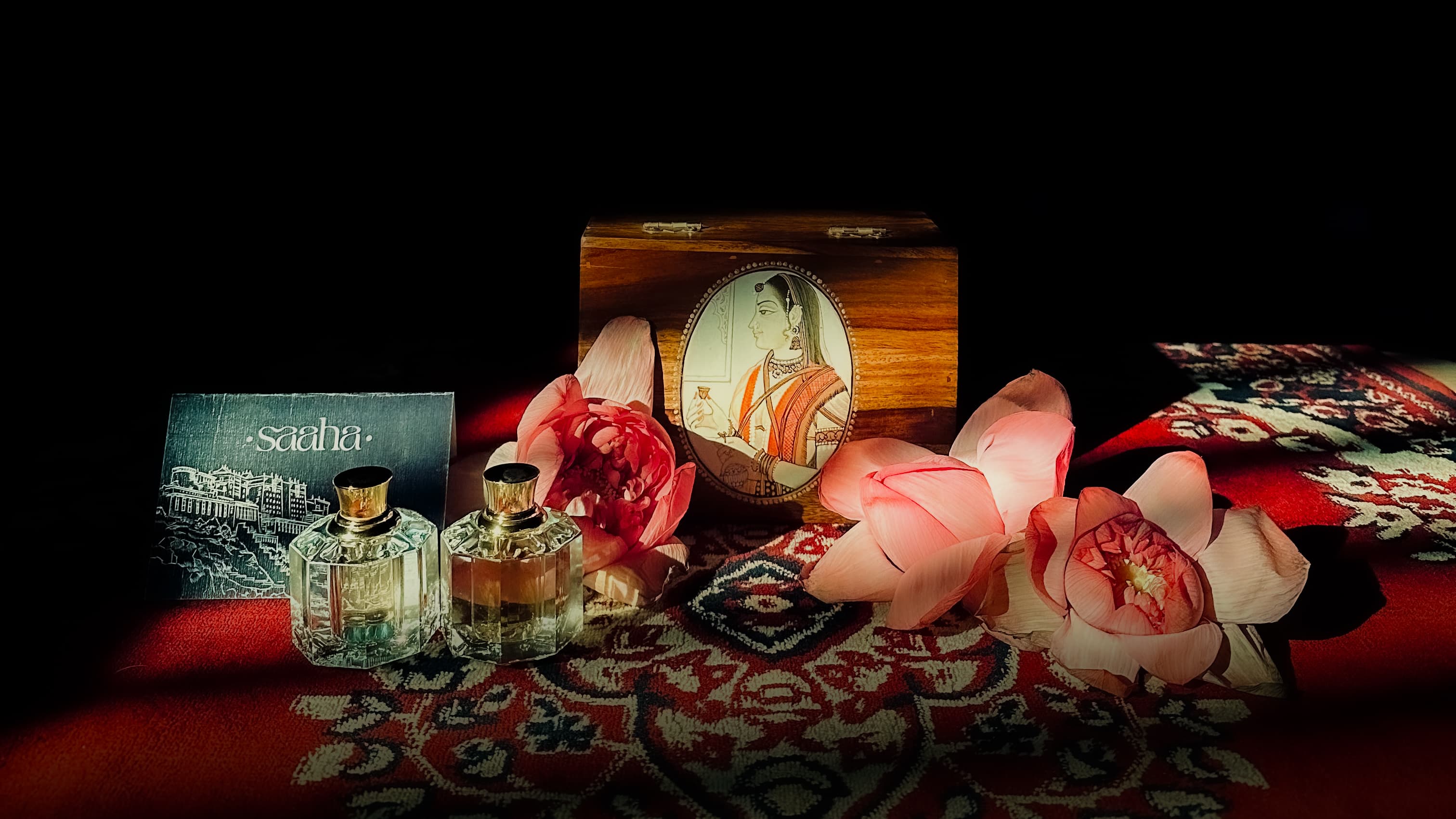 Baijilal Ittar Dan  -  sheesham box with miniature painting and ittar vials